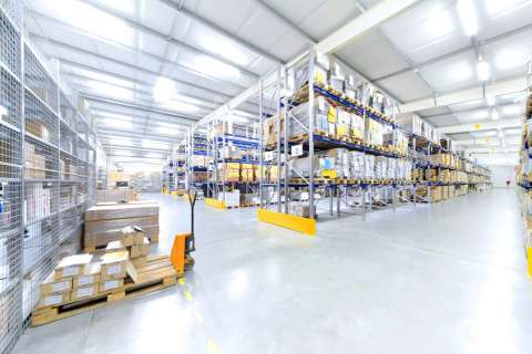 Ангары, хранилища